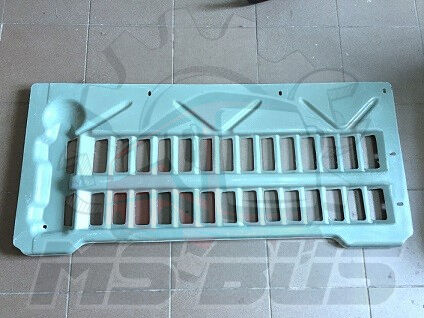 WATER-RADIATOR UNDERSHIELD
